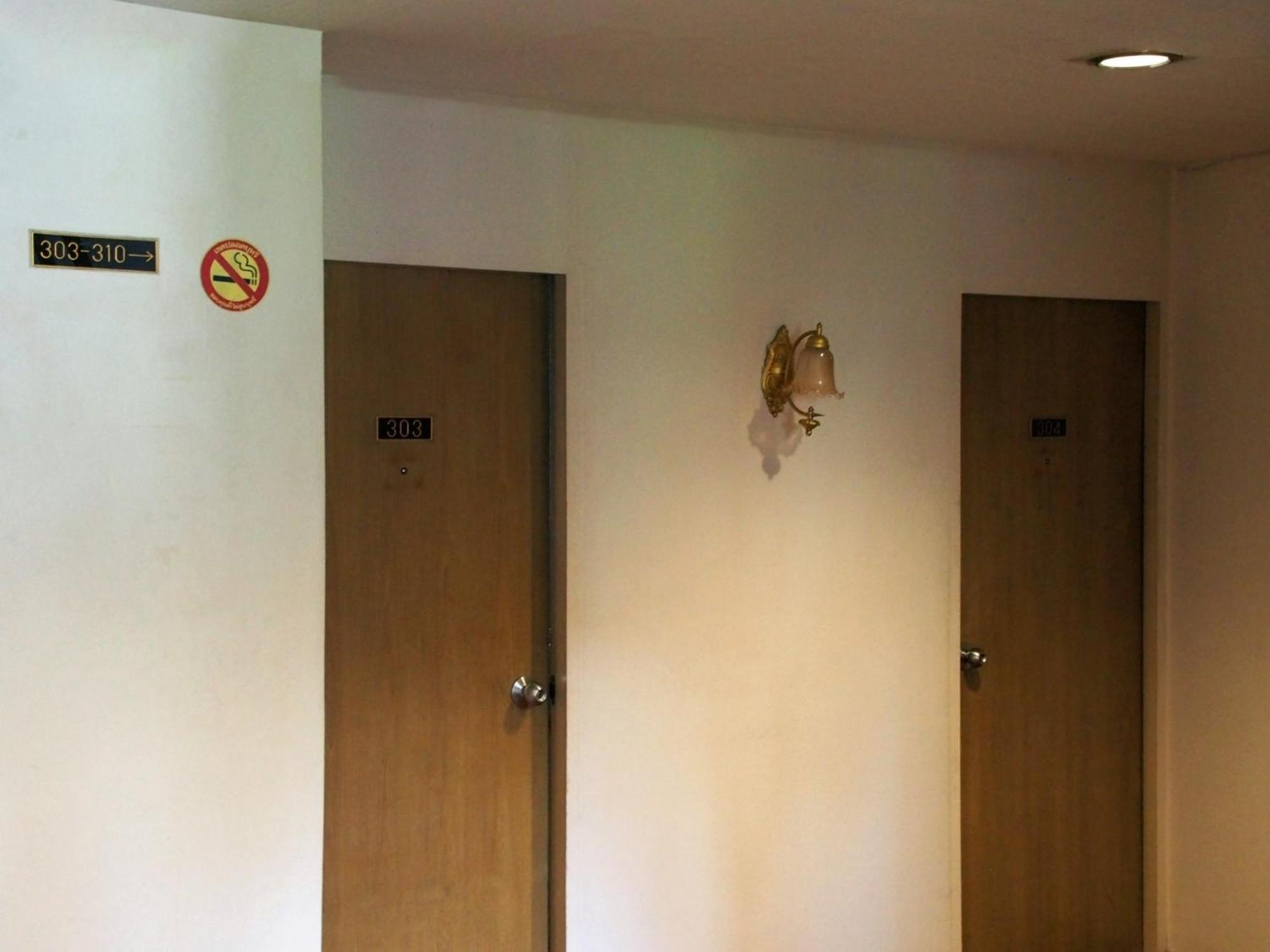 Wish Inn Chidlom V วิช อินน์ ชิดลม 2 Бангкок Екстер'єр фото